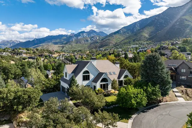 4 Lone Hollow Cv, Sandy, UT 84092 - #1