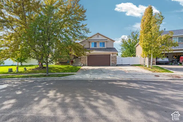 1060 W Ascot Dr, North Salt Lake, UT 84054 - #1