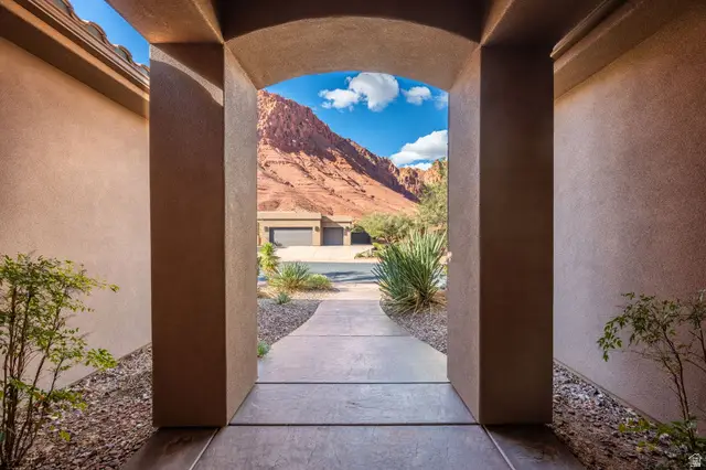 342 E 400 N, Ivins, UT 84738 - #3