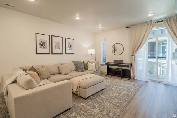 461 E 690 S #127, Clearfield, UT 84015