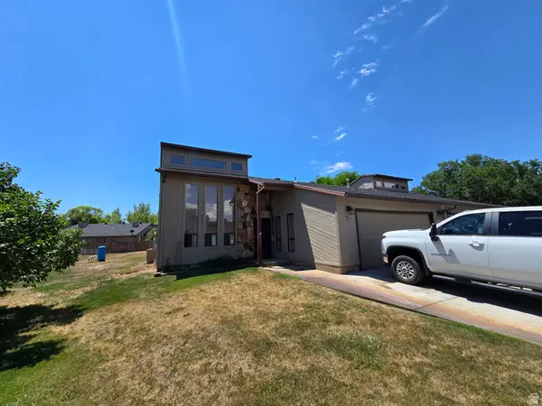 25 W Park Cir, Vernal, UT 84078