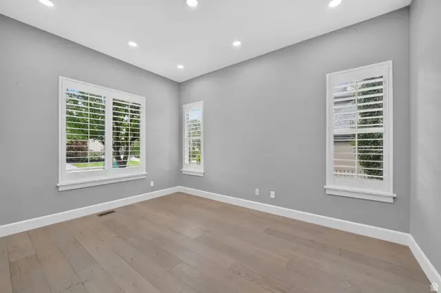 5119 N Ravencrest Ln, Lehi, UT 84043 - #3