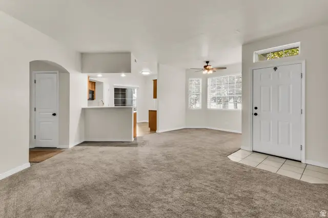 962 S Courtyard Ln, Centerville, UT 84014 - #3