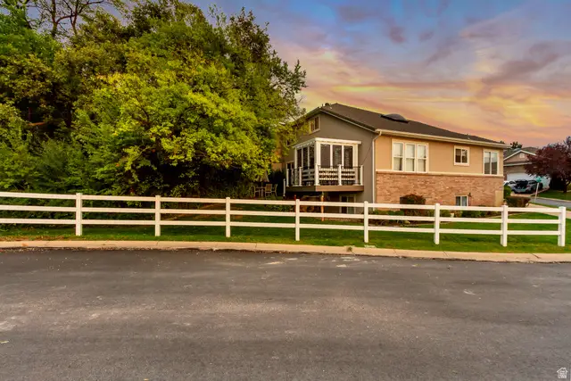979 Brook Haven Dr, Kaysville, UT 84037 - #3