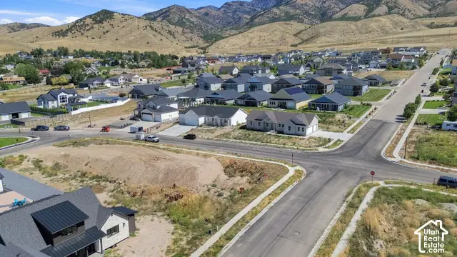 895 E 100 N, Hyde Park, UT 84318 - #3