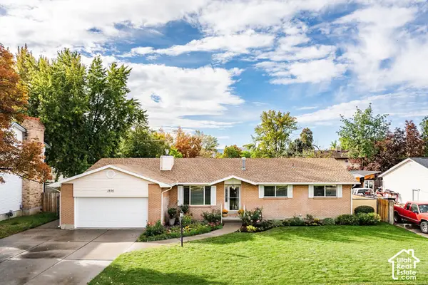 1556 E Petunia Way S, Sandy, UT 84092