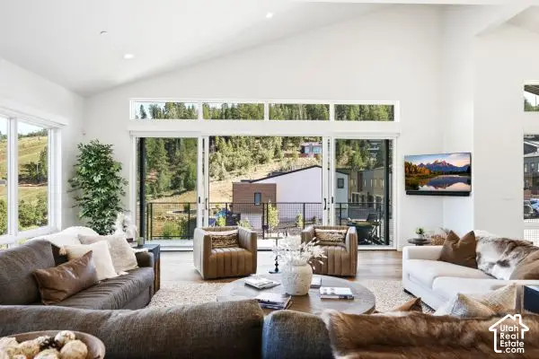 4042 W Sierra Dr #230, Park City, UT 84098