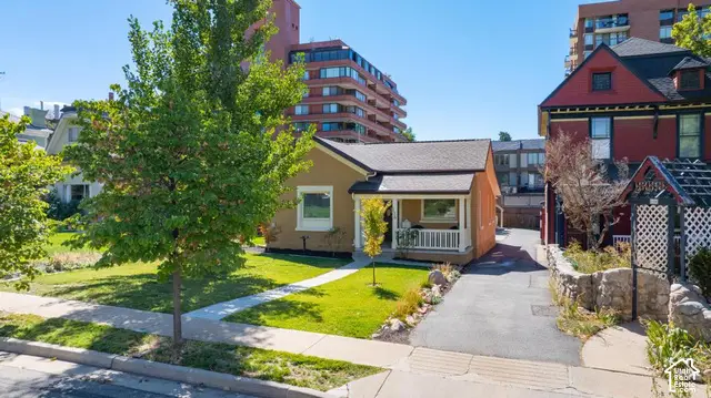 136 E 3rd Ave N, Salt Lake City, UT 84103 - #3