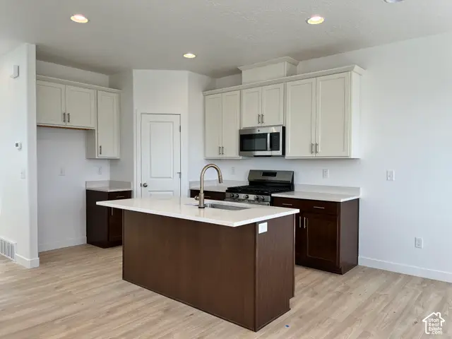 6867 S Mount Berry Rd #445, West Jordan, UT 84081 - #2