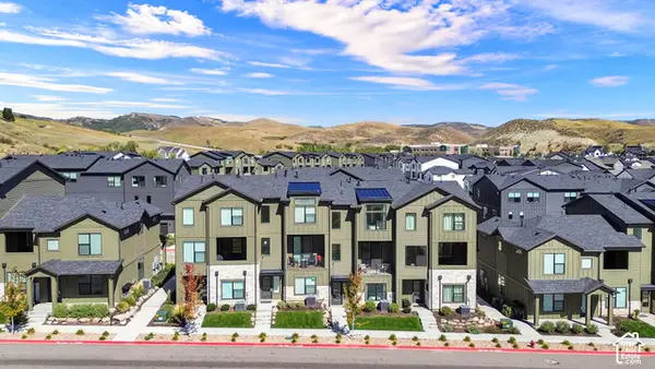 5057 W Snow Canyon Rd, Mountain Green, UT 84050
