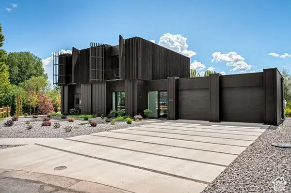 842 N Swiss Farm Cir, Midway, UT 84049