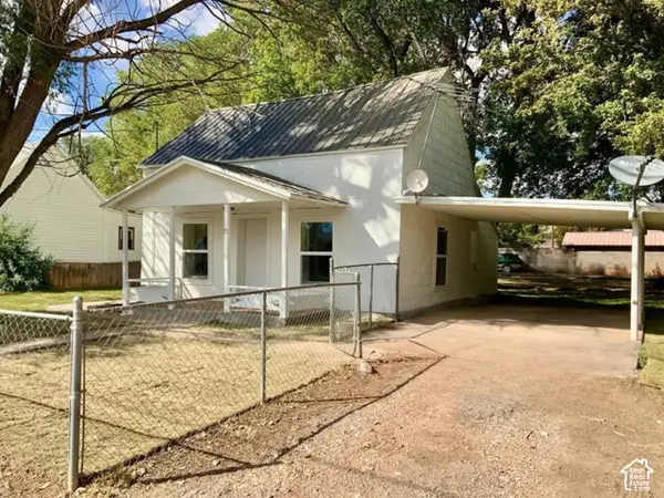 75 E 400 S, Richfield, UT 84701