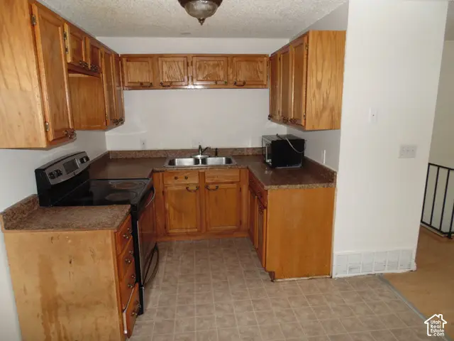 3077 W Lehman Ave, West Valley City, UT 84119 - #1