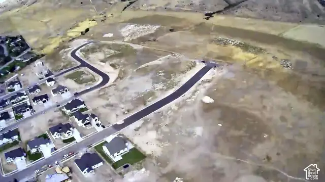 1213 E 160 N #8, Hyde Park, UT 84318 - #1