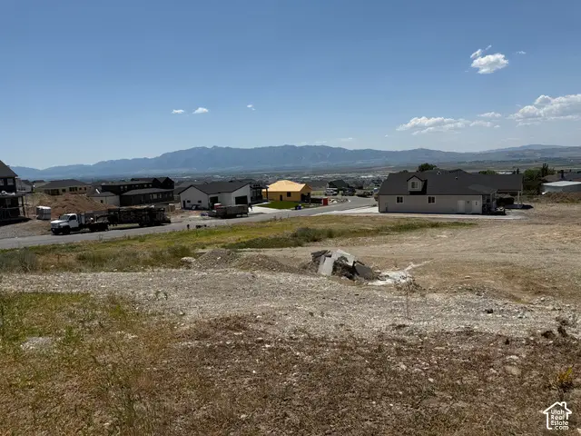 1213 E 160 N #8, Hyde Park, UT 84318 - #3