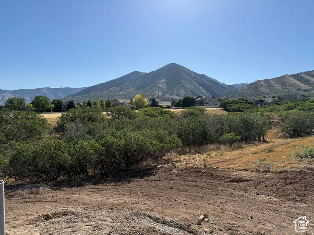 613 S Oakridge Dr E, Tooele, UT 84074 - #1