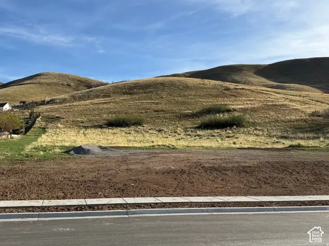 585 E Berkshire Dr S, Tooele, UT 84074 - #1