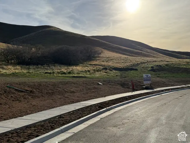592 E Yorkshire Dr, Tooele, UT 84074 - #1