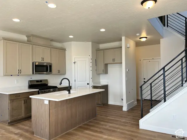 6851 S Mount Berry Rd #440, West Jordan, UT 84081 - #3