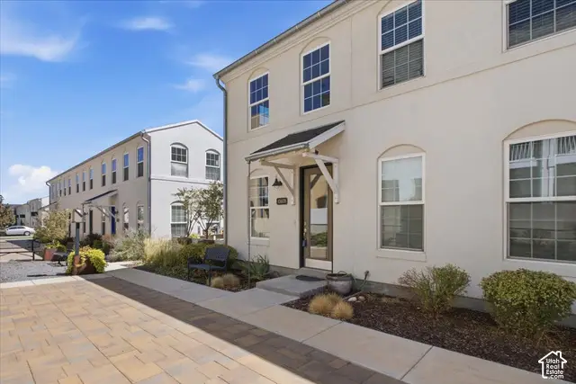 10608 S Redknife Dr, South Jordan, UT 84009 - #2