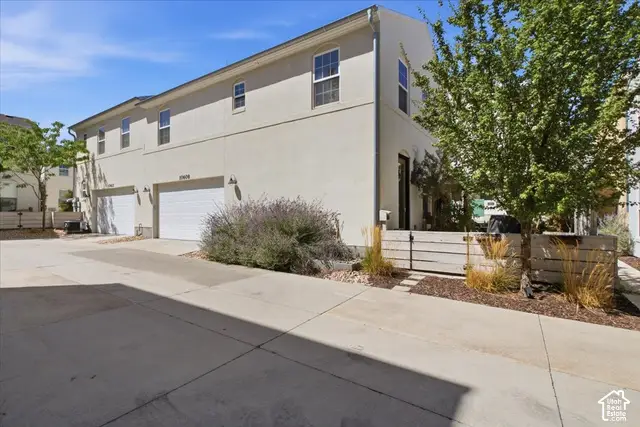 10608 S Redknife Dr, South Jordan, UT 84009 - #3