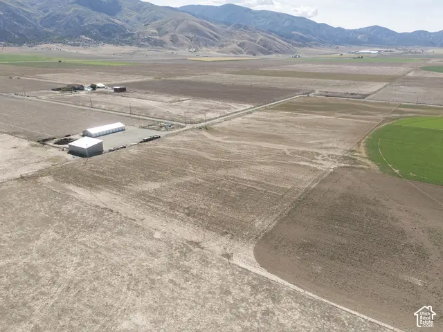 698 W Crooked Ln, Levan, UT 84639 - #2