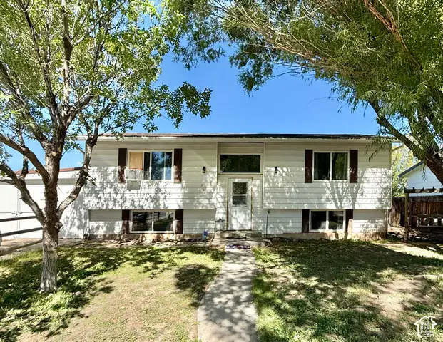 240 W 350 N, Vernal, UT 84078 - #1