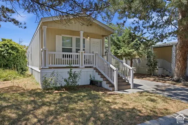1593 W Indian Summer Drive Dr N, Salt Lake City, UT 84116 - #2