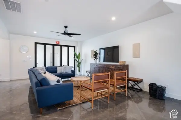 4234 W Cambridge Pkwy, Hurricane, UT 84737