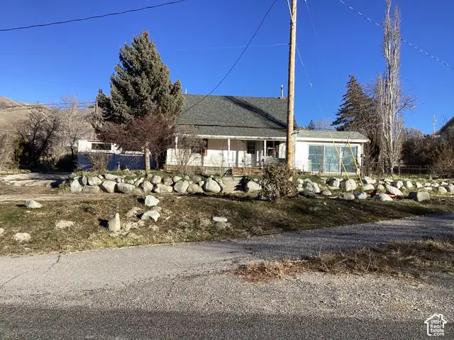 129 S Grant Ave E, Stockton, UT 84071 - #1