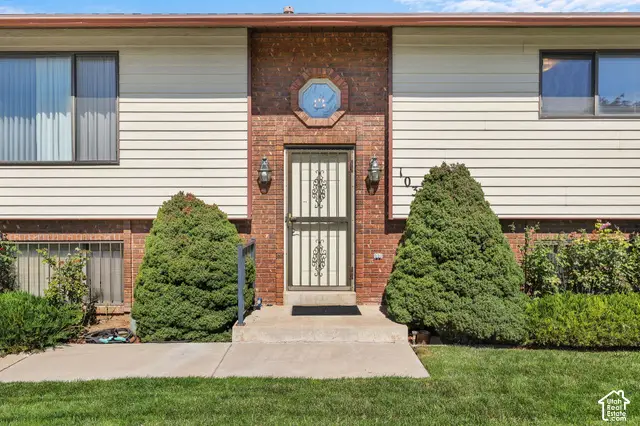 1030 W 25 S, Clearfield, UT 84015 - #3
