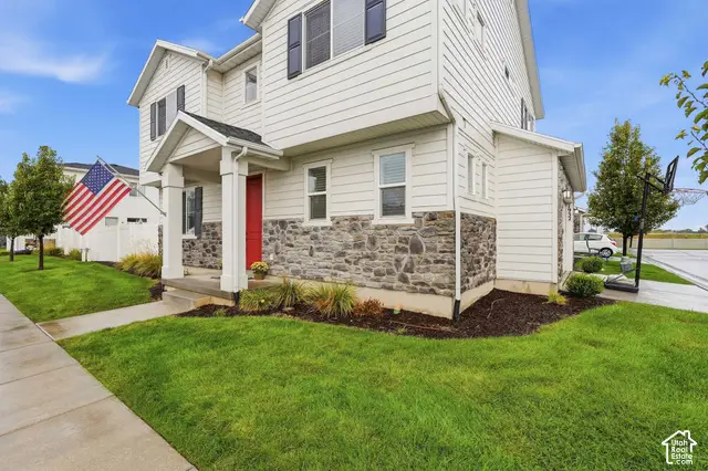 1932 W Parkview Dr, Syracuse, UT 84075 - #3