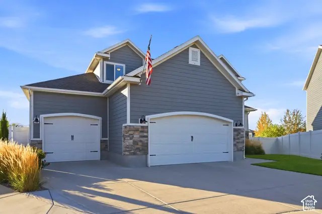 1034 W Molly Pitcher Cir, Bluffdale, UT 84065 - #3