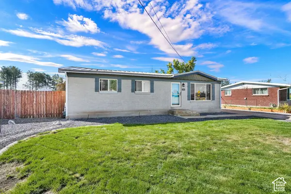 2969 W 1300 N, Clinton, UT 84015