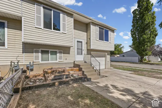 1428 W Twin Oaks Dr S, West Jordan, UT 84088 - #2