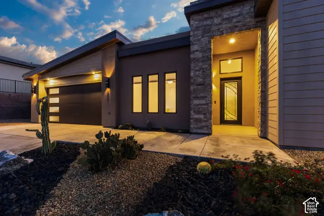 662 S 1800 W, Hurricane, UT 84737 - #2