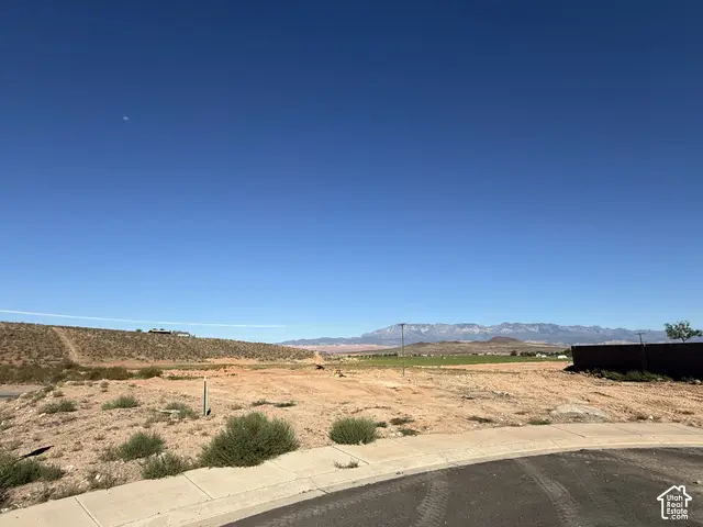 1078 W Rock View Dr., Hurricane, UT 84737 - #1