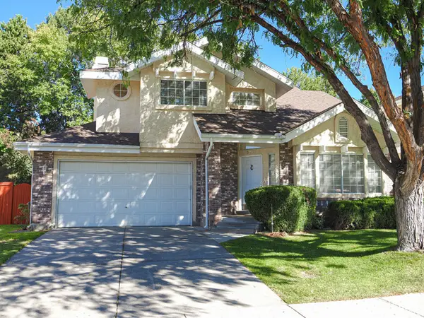 2081 E Rainbow Point Dr, Holladay, UT 84124
