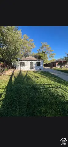 920 N Catherine St W, Salt Lake City, UT 84116