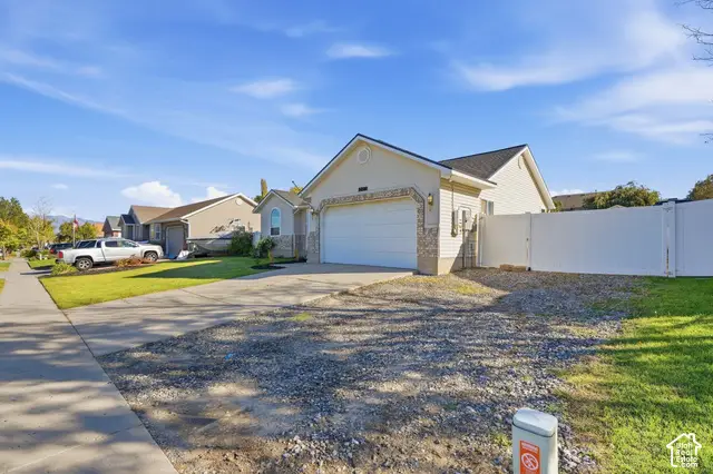 5221 W Elk Horn Peak Dr S, Riverton, UT 84096 - #3