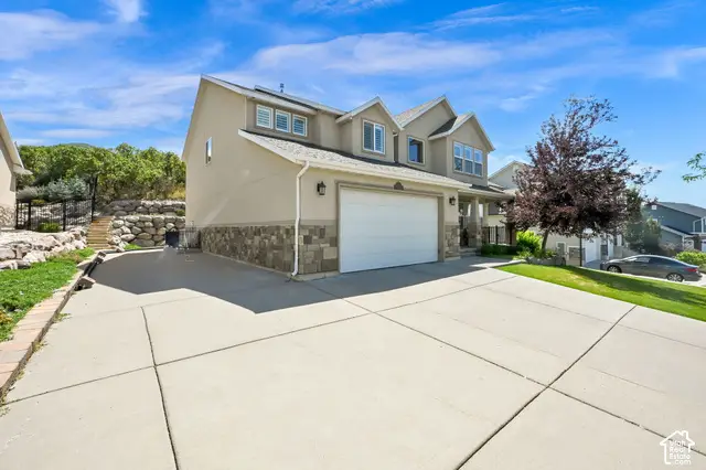 702 Windsong Ln, North Salt Lake, UT 84054 - #3