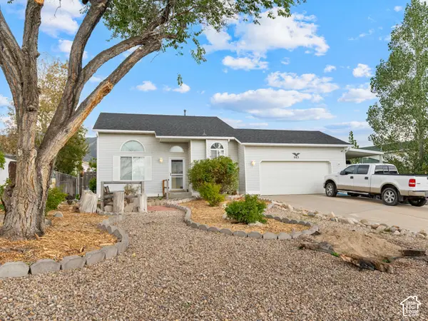 863 W Sundown Ln, Tooele, UT 84074