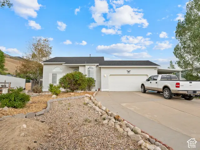863 W Sundown Ln, Tooele, UT 84074 - #3