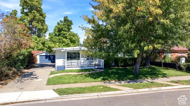 596 W Anderson Ave, Murray, UT 84123 - #1