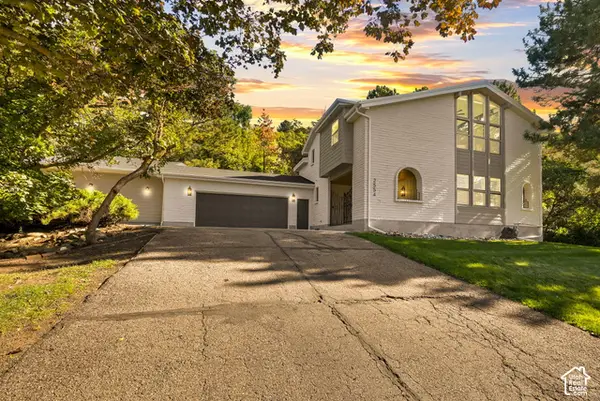 2554 E Woodland Dr S, Uintah, UT 84403