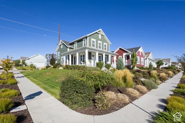 11122 S Willow Walk Dr, South Jordan, UT 84009 - #3