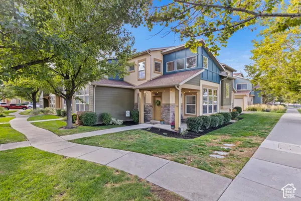 3804 W Angelica Ct, South Jordan, UT 84095