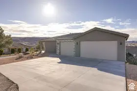 217 W Terrace Cir, Toquerville, UT 84774