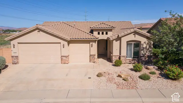 4165 S Ambassador Dr, Saint George, UT 84790 - #2