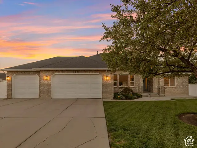 9422 S Spring Willow Cir, South Jordan, UT 84095 - #1